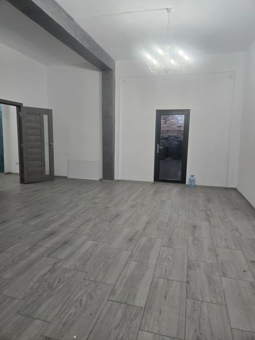 Închiriez spațiu comercial premium 90 mp – Bd. Ecaterina Teodoroiu 504 – Vad excelent | Târgu Jiu