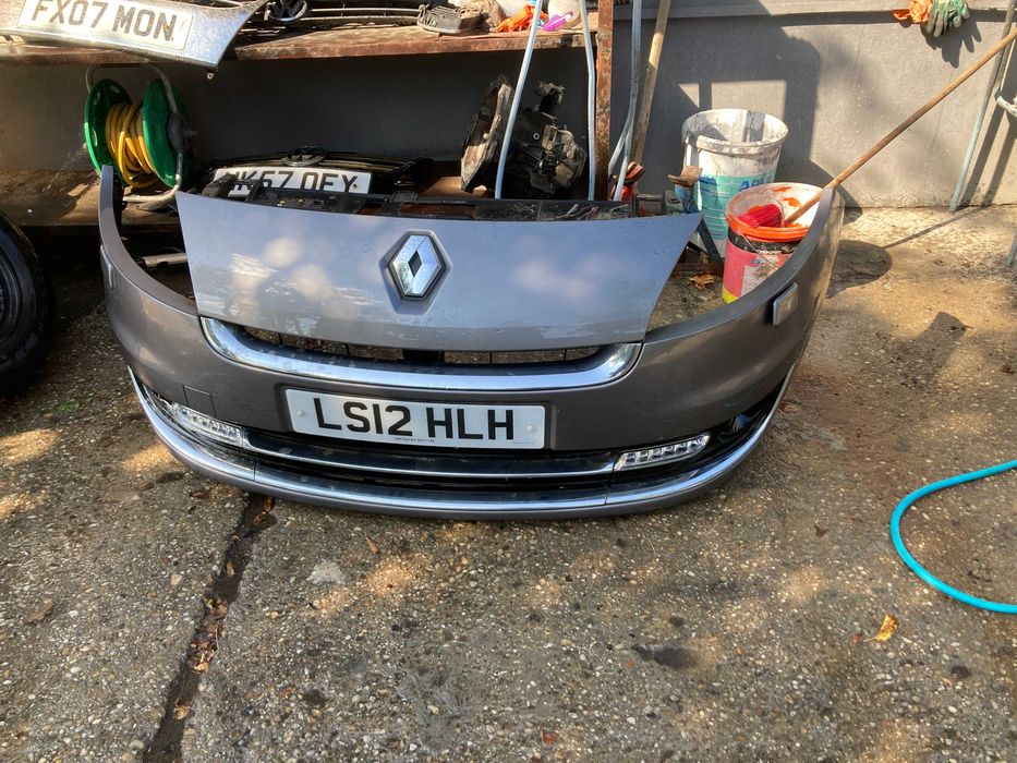 Bara Fata Spoiler Renault Grand Scenid Facelift FL Proiectoare Spalatoare Gri