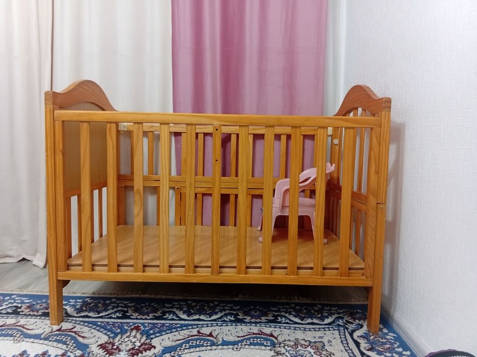 Детский кровать продам 3000