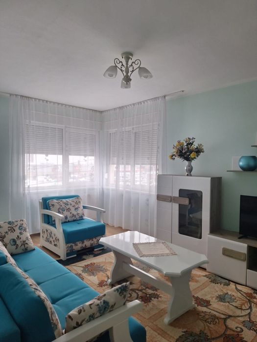 Inchiriez apartament  2 camere bloc nou, zona cetate Kaufland