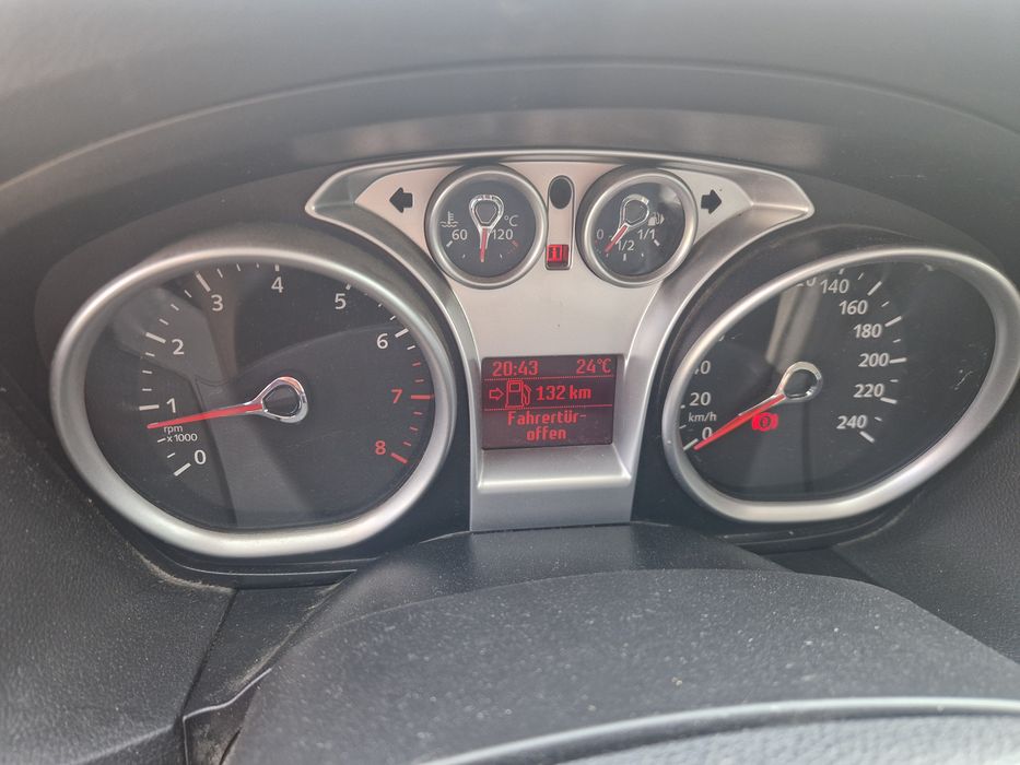 Ford focus 1.6 benzina  2009