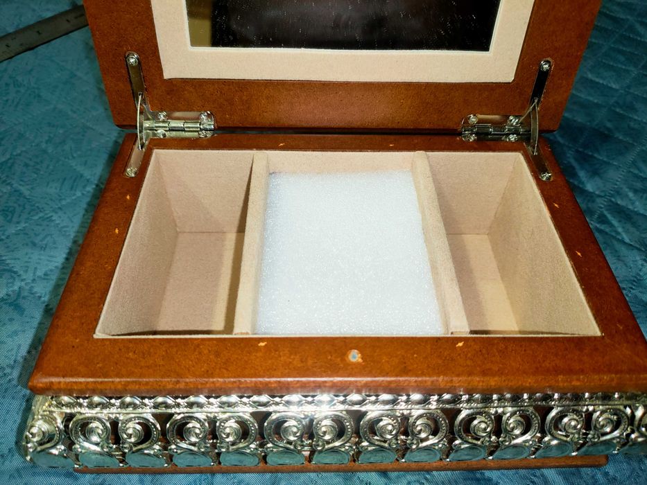 Cutie de bijuterii argint