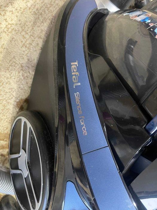 Пылесос Tefal в отличном состоянии
