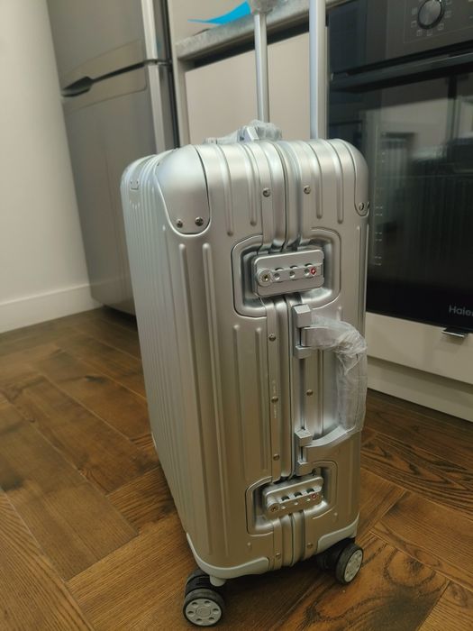 Чемодан - RIMOVA