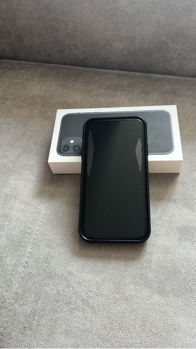 Продам Айфон 11 (128гб)
