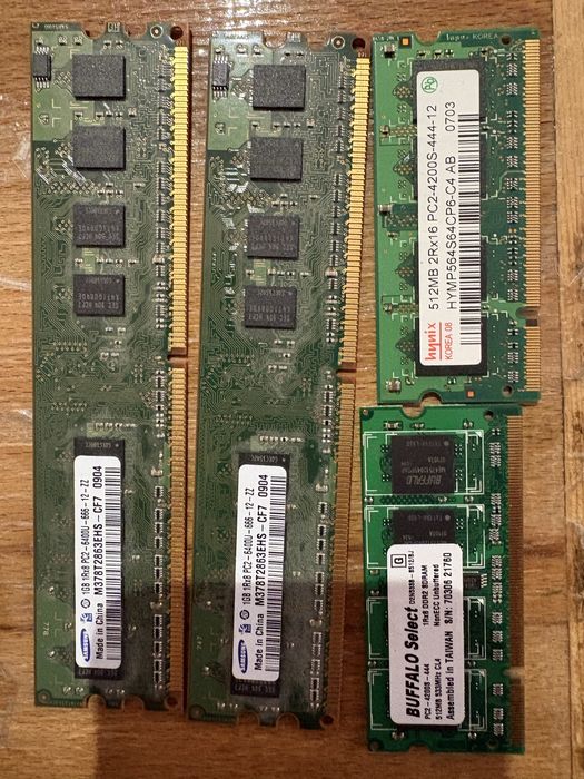 Рам памет различни типове… цената е обща