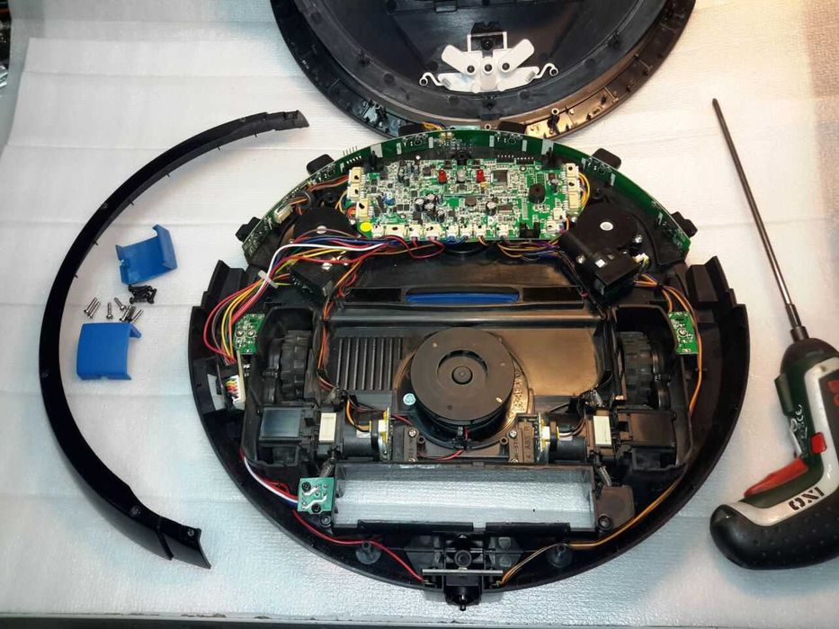 Ремонт роботов пылесосов. Робот-пылесос ilife v50. Робот пылесос не включается причины. Разбираем робот-пылесос ilife v7. Робот пылесос не включается причины.