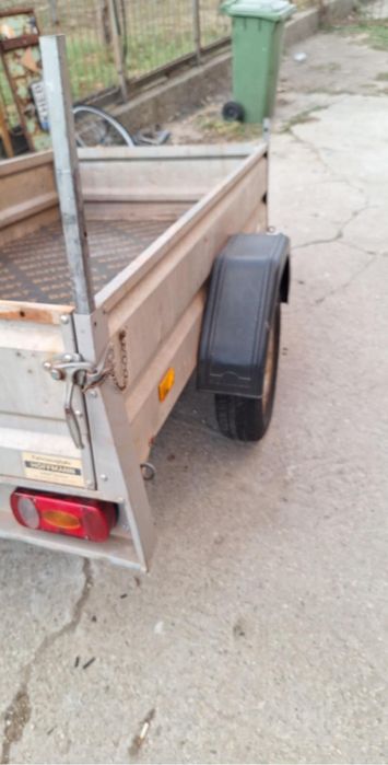 Продава Ремарке.