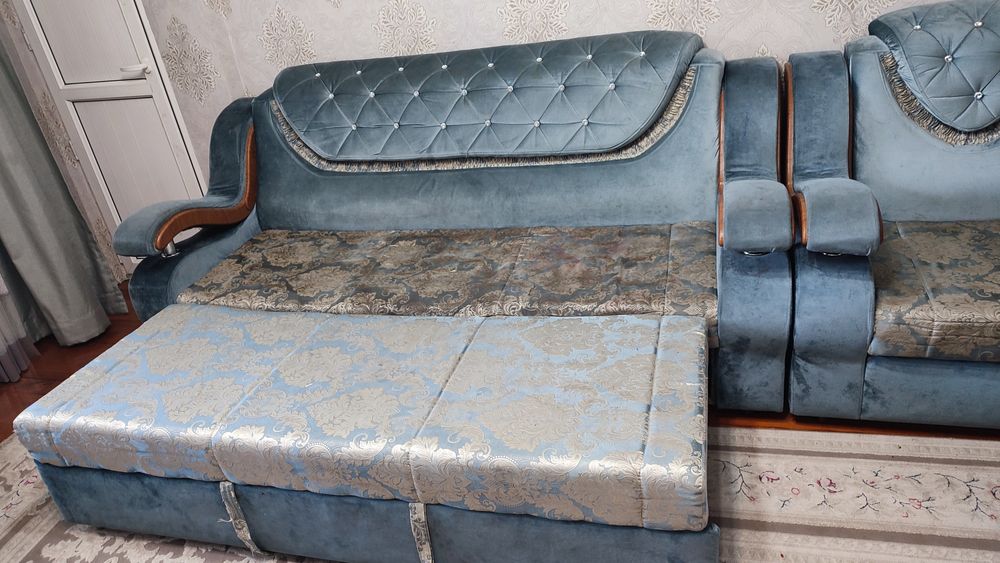 Продаю Диван и 2 кресло