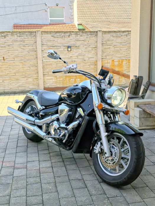 Suzuki Intruder c1800r classic