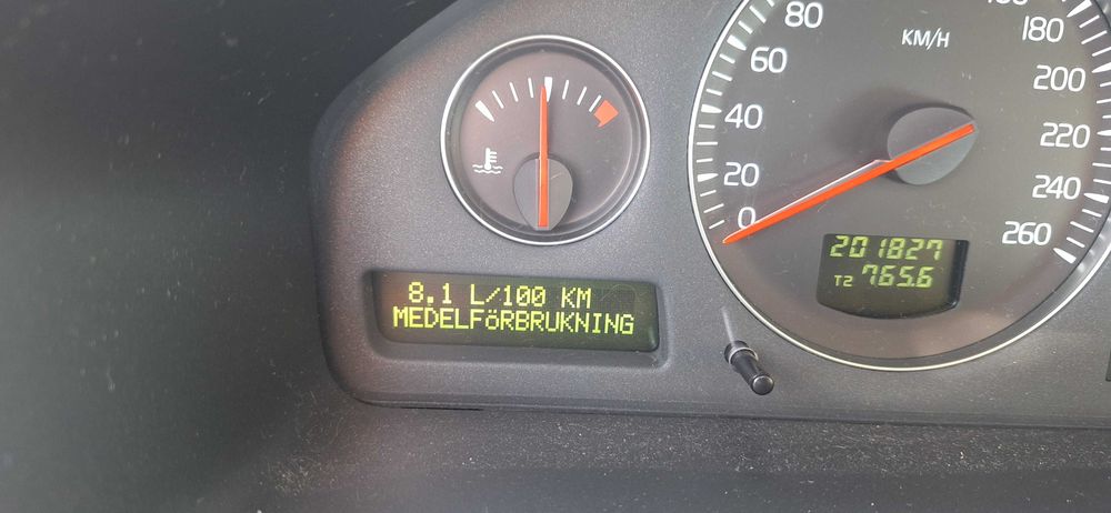 Volvo S60 fabricat in 2005 adus din Suedia in 2018. Pret 1.600 euro.