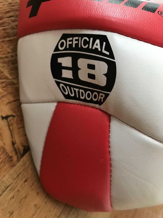 чисто нова волейболна топка PENN
