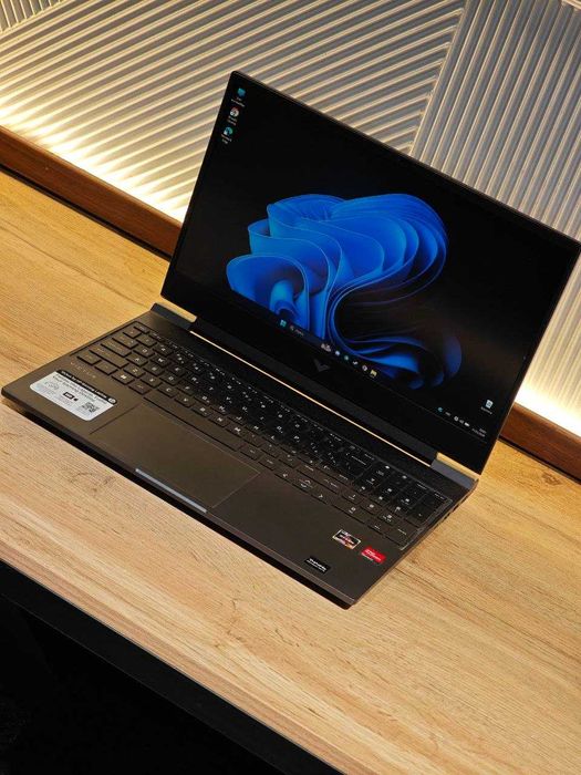 HP victus Ryzen 5 7535Hs Rx 6550m 4g 512GB | ssd nvme 16GB | DDR4 3200