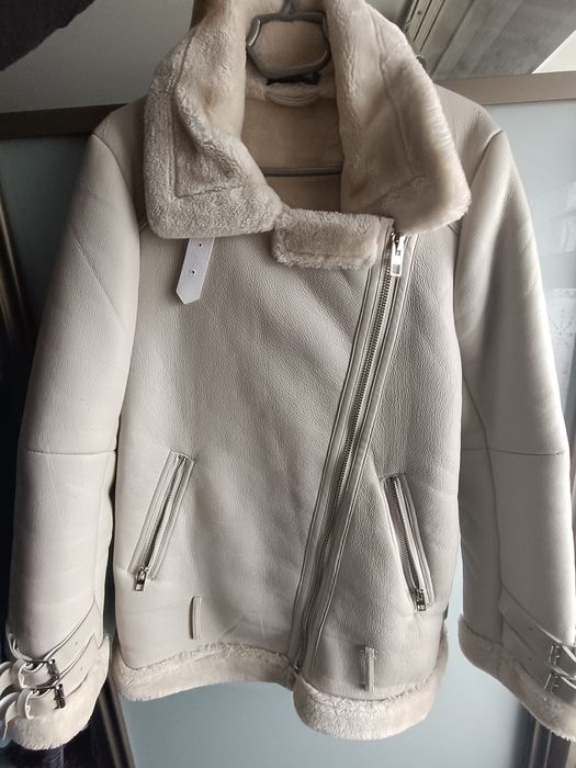 Дублёнка в хорошем состоянии.