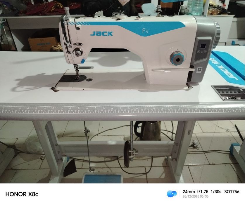 Швейная машенка  JACK F5