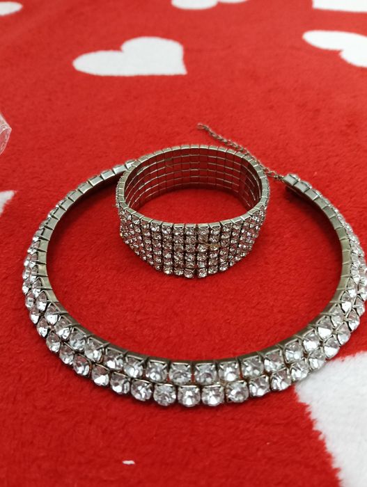 Gablonțuri, Coroniță, Colier, brățară 225 lei!