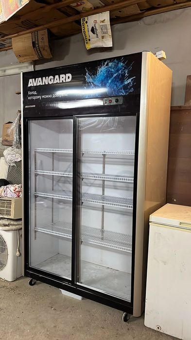 Холодильник для магазина