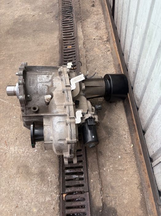 Cutie Transfer Nissan Navara D23 NP300 2.3 Dci Automat 4JA1C 321I301685 / An 2018 2019 2020