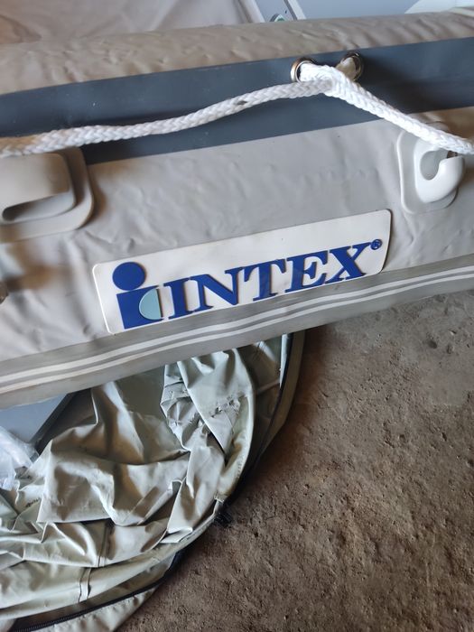Лодка ПВХ ,,intex,,