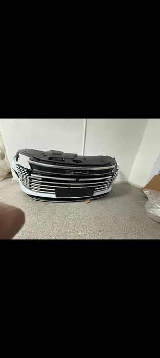 Передний бампер в сборе