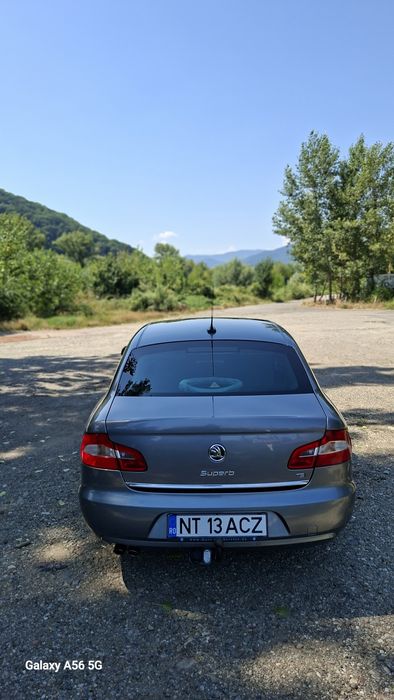 Vând Skoda Superb 2