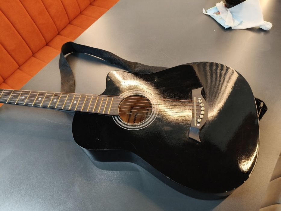 Гитара , Levinson Hand Made Guitar