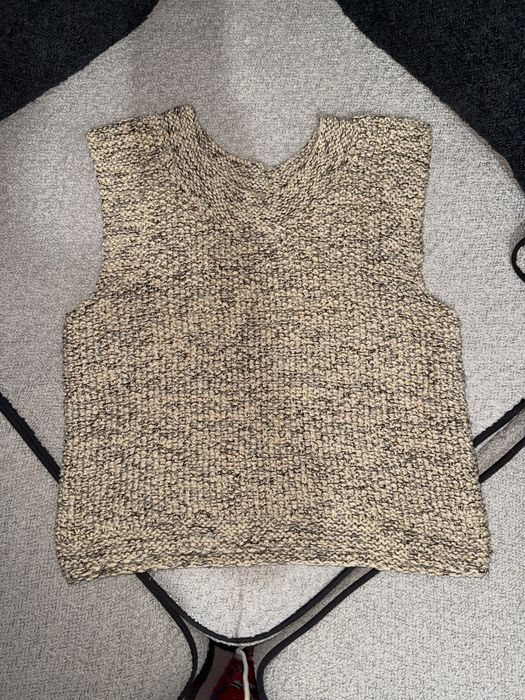 Бежов плетен елек