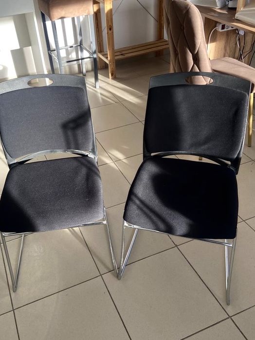 Продам 2 стула в отличном состоянии