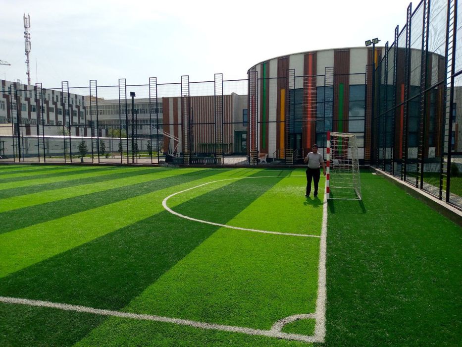 Suniy gazon iskustvenniy