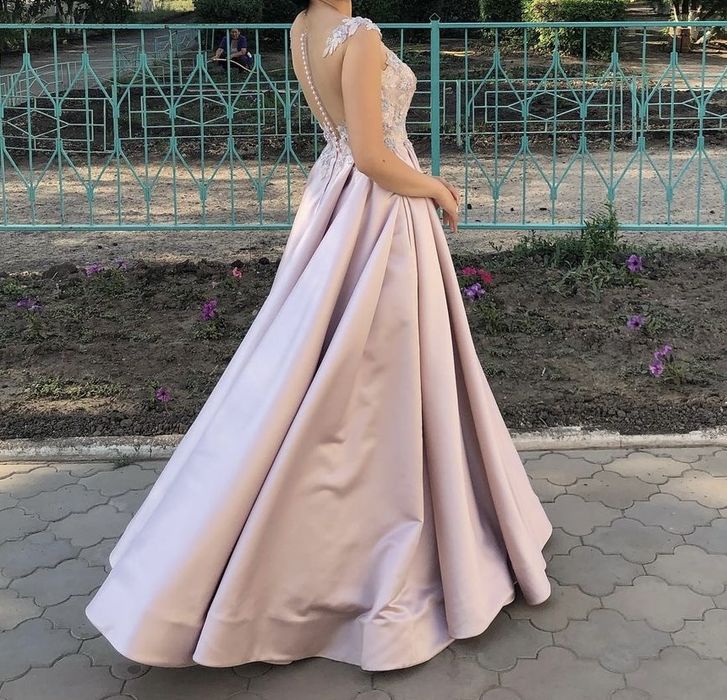 Продам вечернее платье