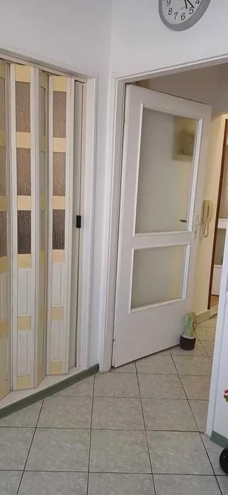 Дава се под наем Тристаен апартамент в Варна, Червен площад - 66 кв.м за 600 € - Снимка #13