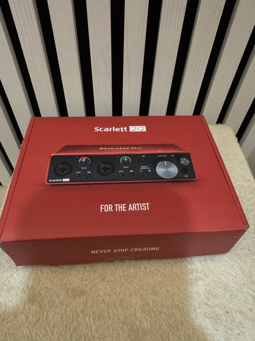 Placa de sunet Focusrite Scarlett 2i2