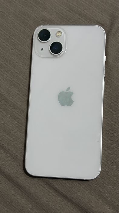 продам iphone 13