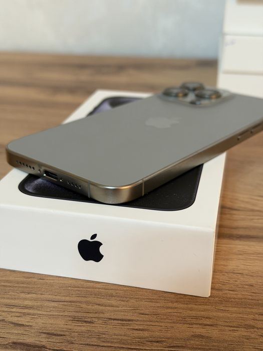 iPhone 15 pro max 256 gb