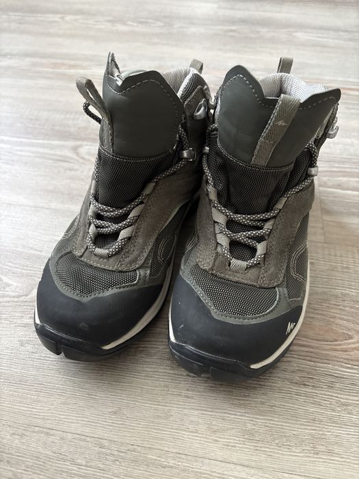 Обувки за преходи Decathlon