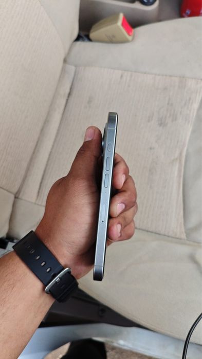 Срочно продам Iphone 15 pro
