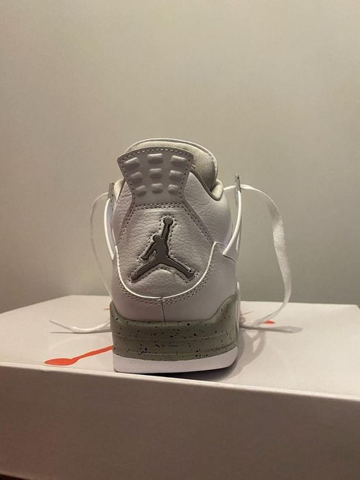 Jordan 4 White Oreo