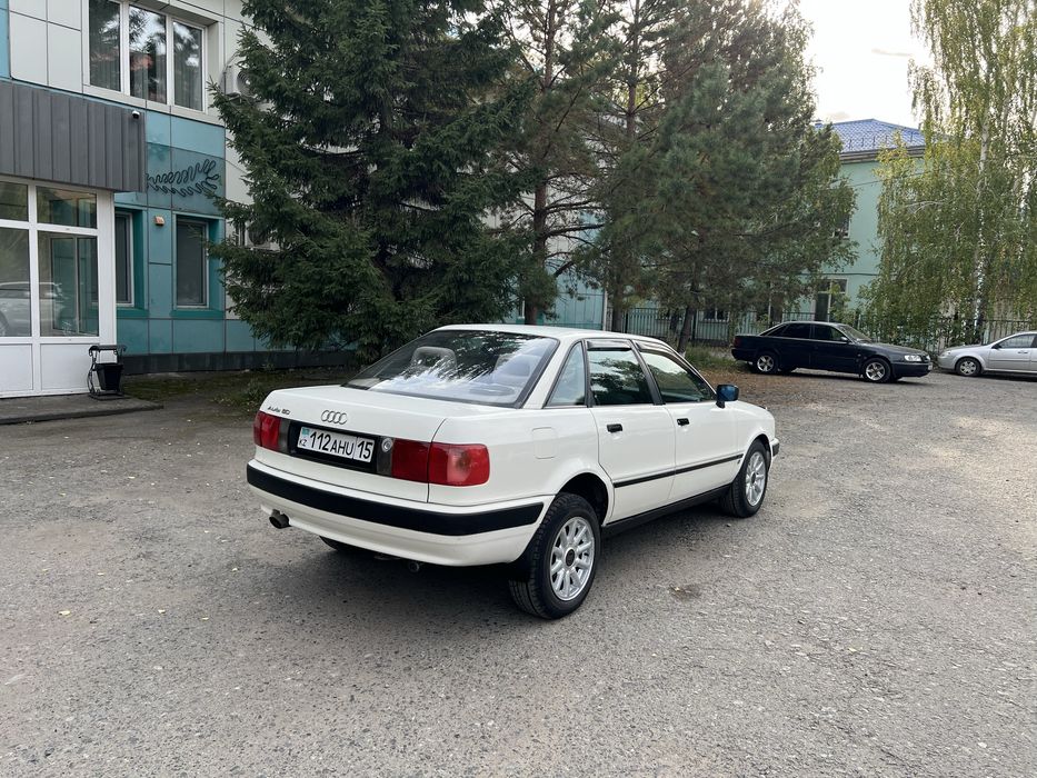 Продам Audi 80 B4