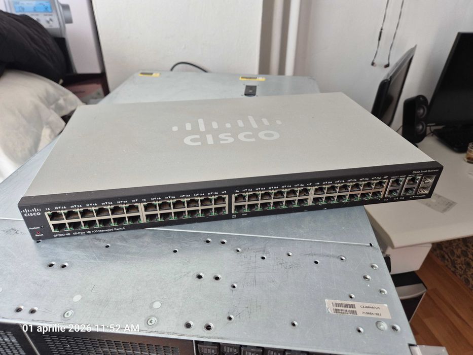 Switch Cisco SF300-48p