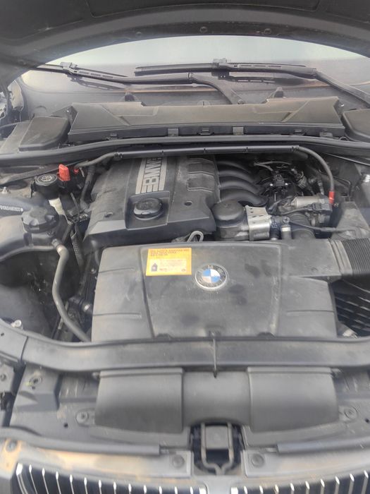 Бмв Е90 2.0 бензин на части