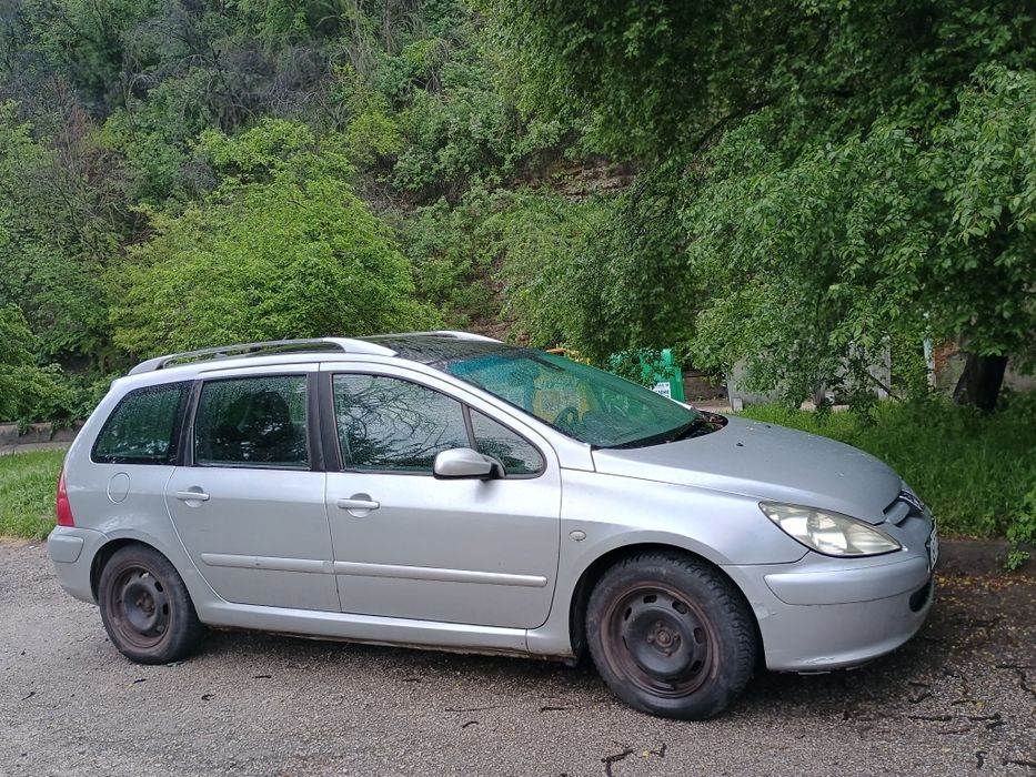 Автомобил Пежо 307 sw