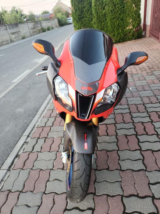 Vând Aprilia RSV 1000 RR an 2004