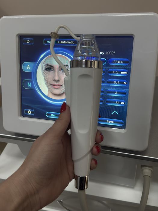 Професионален  апарат за фракционален радиочестотен микронидлинг