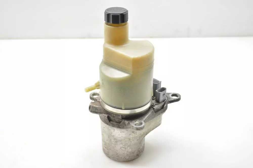 Pompa Servodirectie Volvo C30 C70 II  S40 II V50 Cod 5N513K514AE