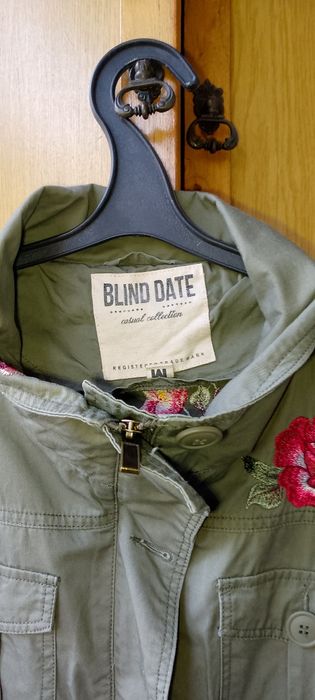 Ветровка милитари.