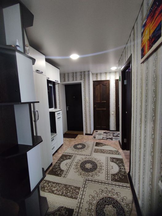 Продам квартиру 4-х комнатную