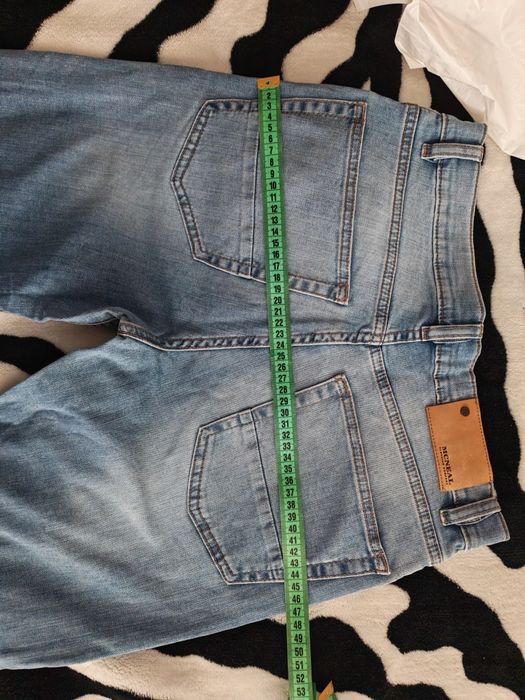 De vânzare blugi Mc Neal