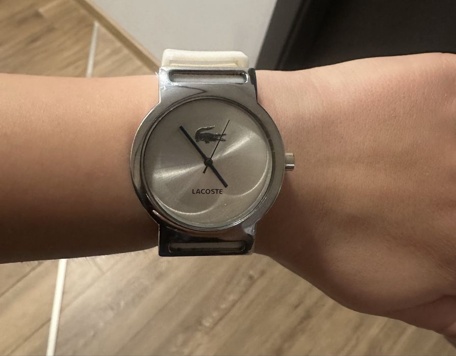 Дамски часовник Lacoste