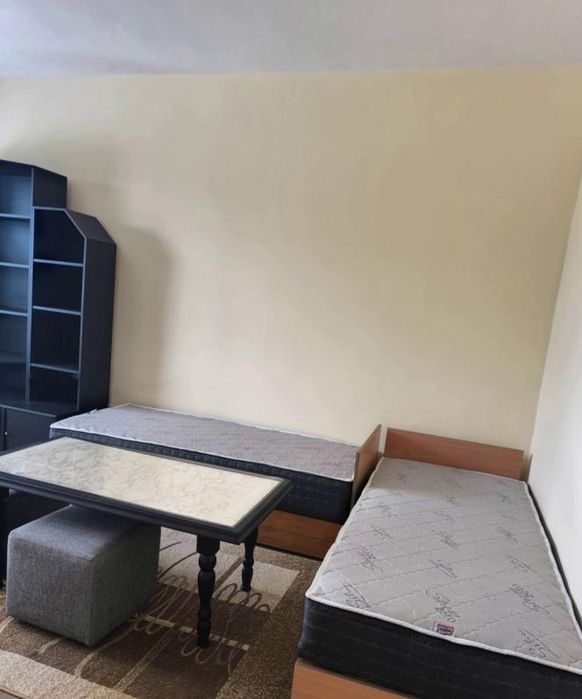 Дава се под наем Едностаен апартамент в Пловдив, Изгрев - 40 кв.м за 250 € - Снимка #1