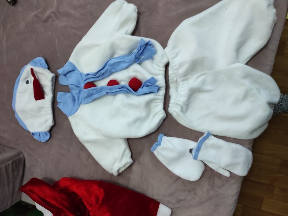 Продам новогодние костюмы